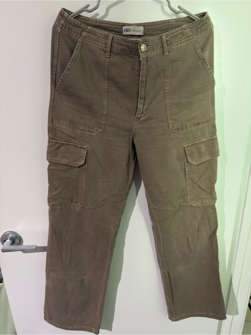Zara Women's Olive Cargo Trousers